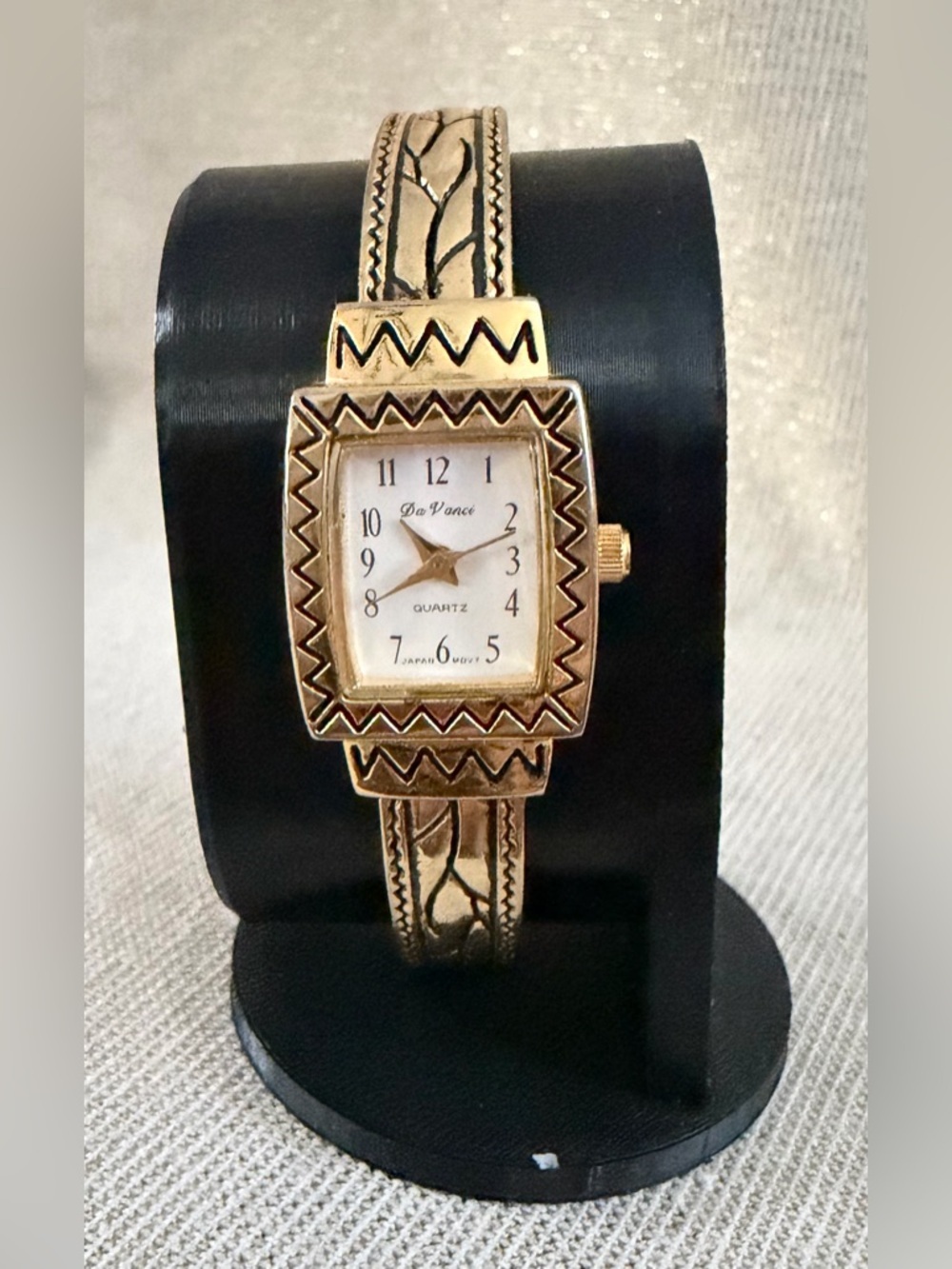 DaVinci Gold Zigzag and Leaf-Pattern Bangle Watch